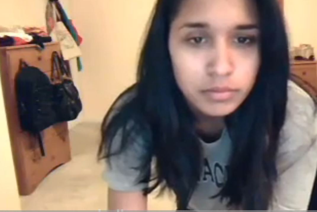 கைஅடித்து என்னை இவள் மயங்க வைத்து விட்டால்